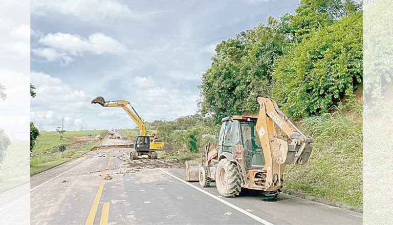 Cinco rodovias seguem interditadas no ES. Confira os trechos