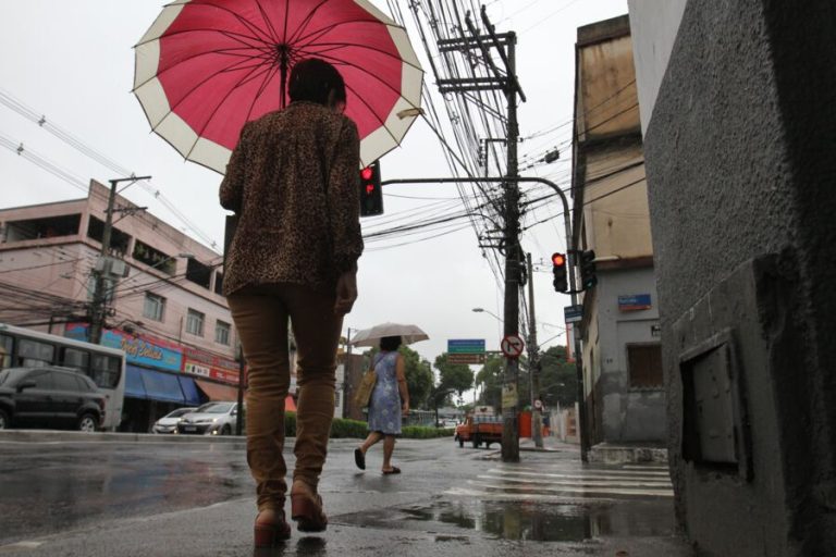 Previsão de chuva até o Ano Novo no Espírito Santo