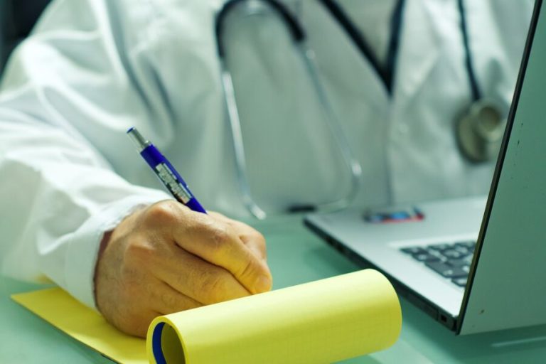 Covid-19: China tem aumento no número de consultas virtuais