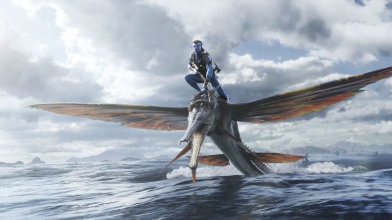 James Cameron revela corte de 10 minutos de Avatar 2 para não “fetichizar armas”