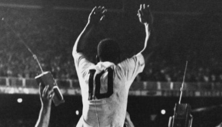 Em homenagem a Pelé, família vai pedir que Santos “aposente” a camisa 10
