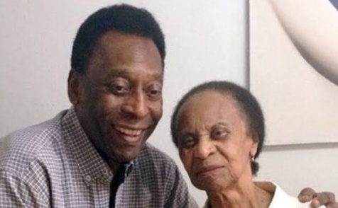Mãe de Pelé comemorou aniversário de 100 anos ao lado do filho