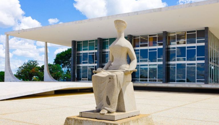 PM descarta suspeita de bomba em lixeira perto do STF