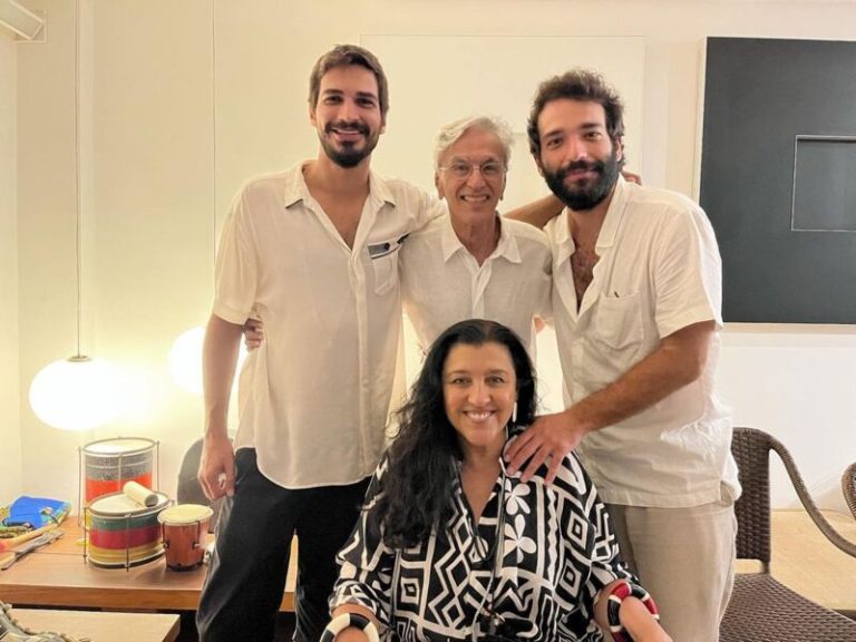 Thales Junqueira nega affair com Humberto Carrão