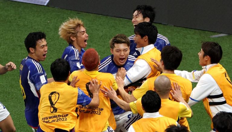 Depois de bater a Alemanha, Japão surpreende e vence a Espanha de virada