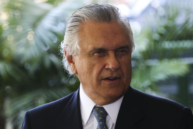Governador de Goiás, Ronaldo Caiado, é internado e passa por cirurgia