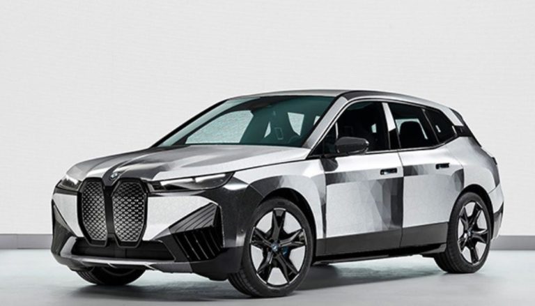 VÍDEO | Nova BMW muda de cor através de aplicativo de celular