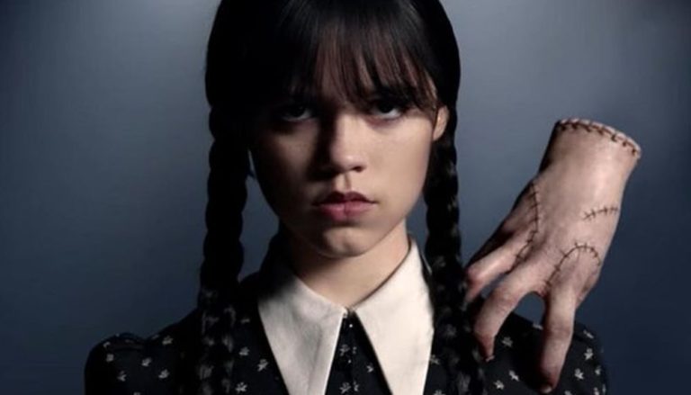 ‘Wandinha’ se torna a 3ª série de língua inglesa mais assistida da Netflix
