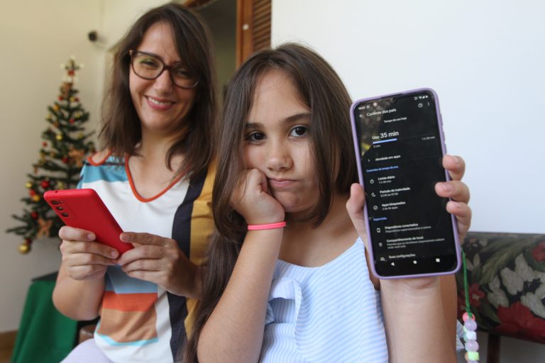 Pais buscam novidades para monitorar filhos na internet