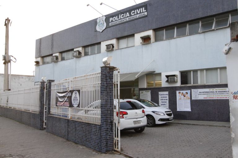 Jovem é assassinado a tiros em bairro da Serra