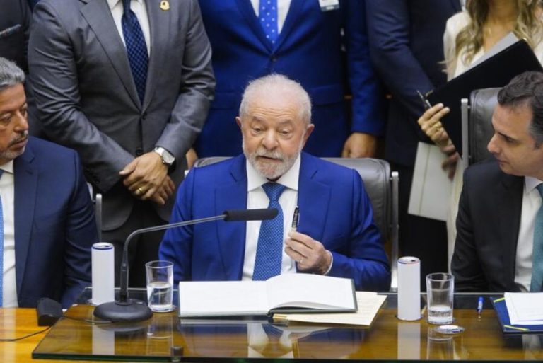 Novo PAC vai reunir obras inacabadas e prioridades de governadores