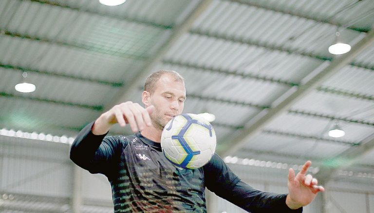 Carli está perto de renovar com Fogão