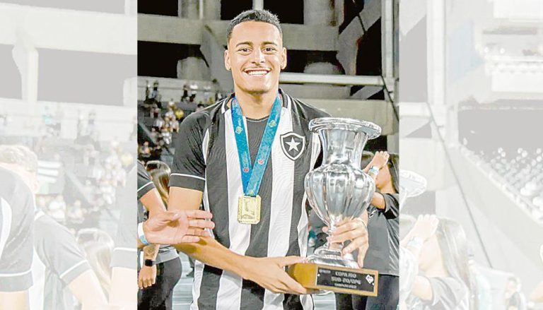 Capixaba planeja voos mais altos