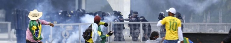 Lula determina intervenção no Distrito Federal após ataques radicais