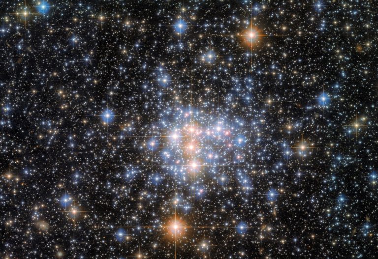 Astrônomos descobrem estrela mais distante da Via Láctea