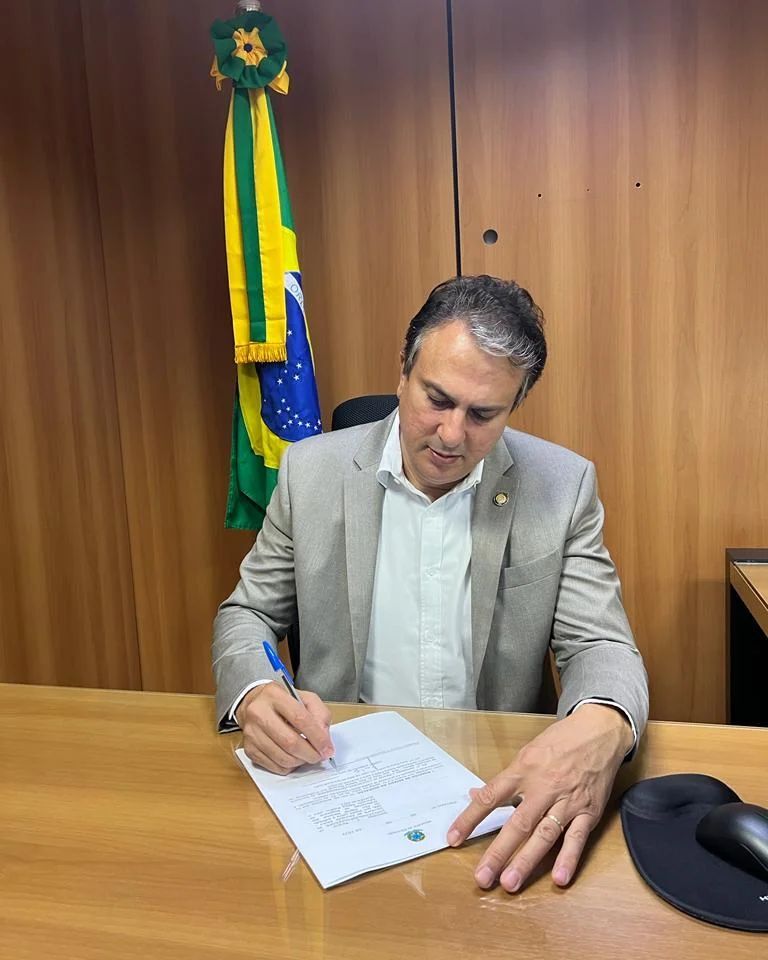 Ministério da Educação anuncia aumento salarial para professores