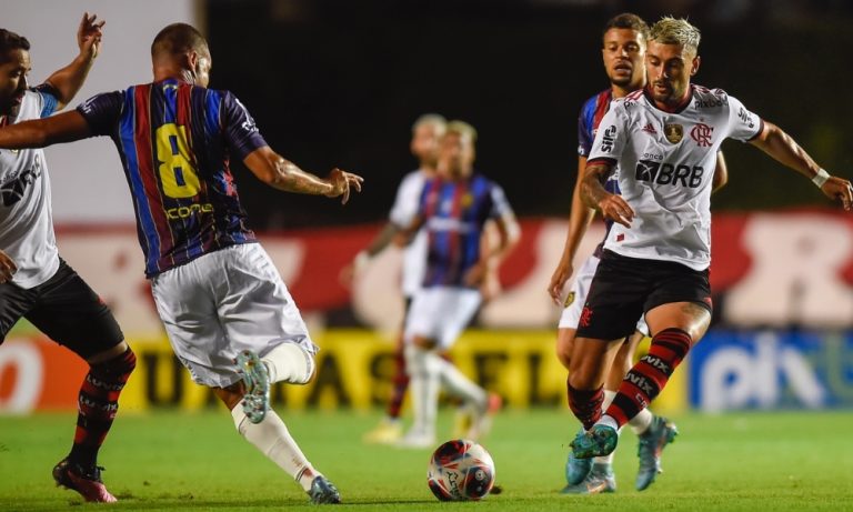 Flamengo fica no empate contra o Madureira no Kleber Andrade