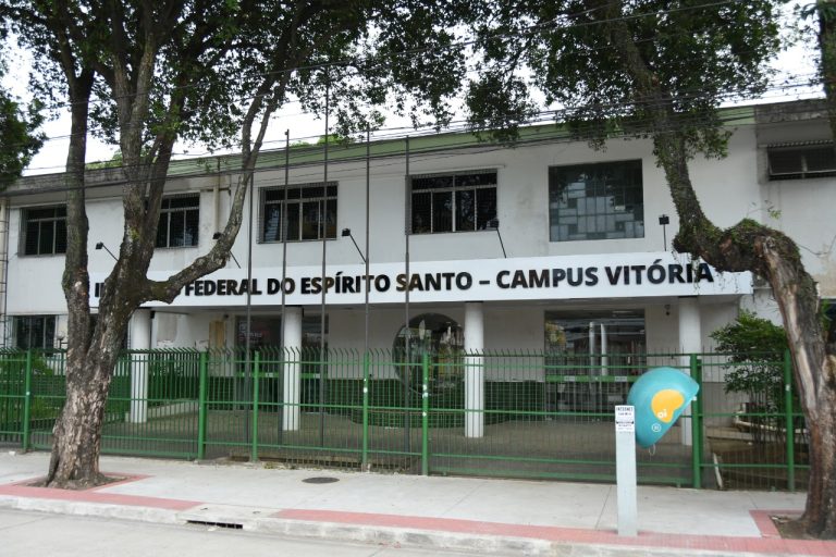 Ifes abre vagas para novo curso de graduação em 19 cidades. Veja