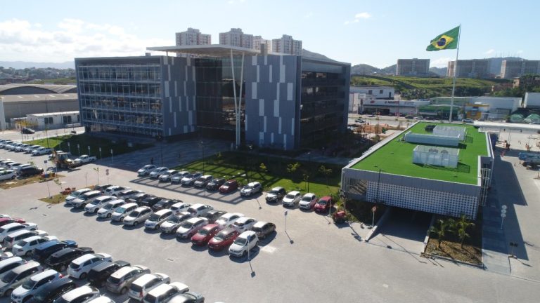 2.443 vagas em lojas, escritórios e hospitais para contratação imediata