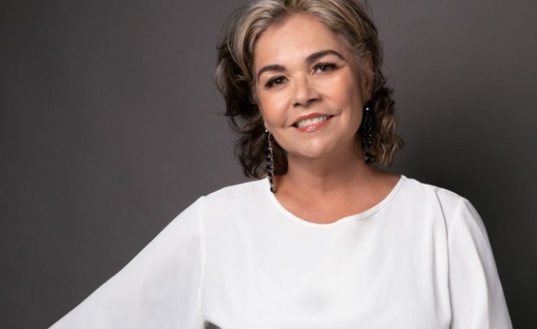 “É importante não se esquecer de si, de se olhar”, diz atriz