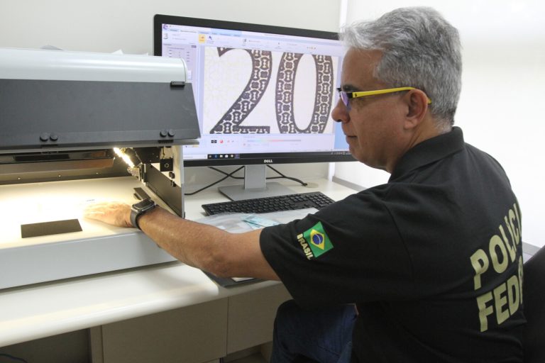 Mais de R$ 900 mil em cédulas falsas apreendidas no ES