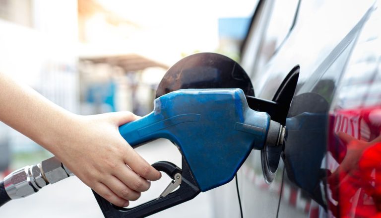Gasolina deve voltar a custar mais de R$ 5