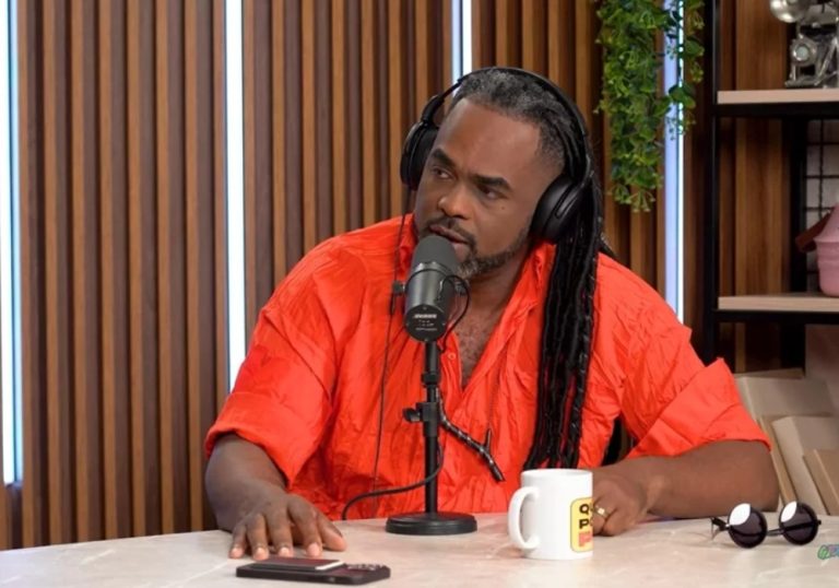 Jornalista afirma em podcast que mãe foi vendida e escravizada
