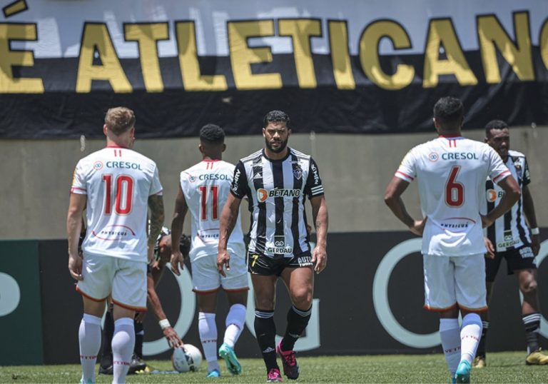 Hulk marca no fim, Atlético-MG vence o Tombense e mantém os 100% no Mineiro