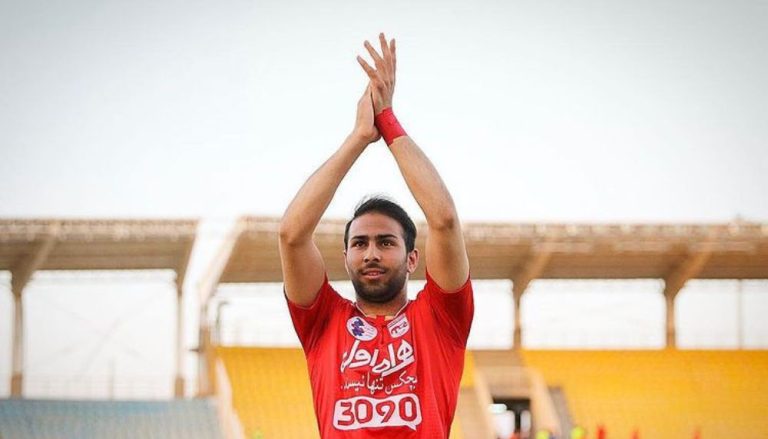 Jogador iraniano escapa de pena de morte, mas é condenado à prisão