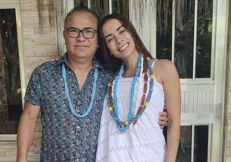 Anitta sofre ataques após gravar clipe em terreiro de candomblé