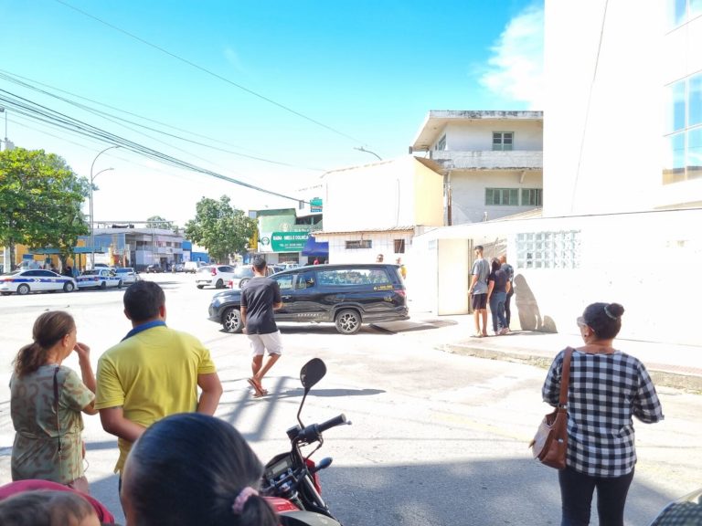 Corpo de filho de vereadora morto no Sambão do Povo é velado em Vila Velha