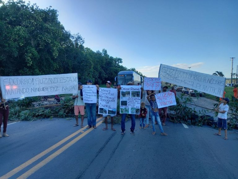Manifestantes fecham BR-101 em protesto no norte do ES