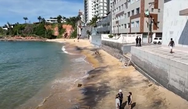 Calçadão de Guarapari oferece risco de queda e acidentes, diz Crea