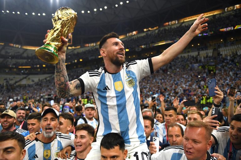 Argentina avalia lançar nota estampada com rosto de Messi, diz jornal