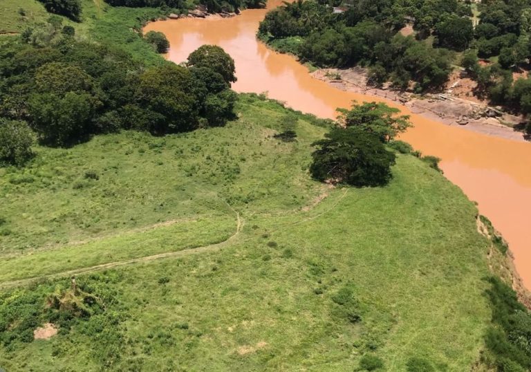 Sobrinho de vereador desaparece em rio no ES