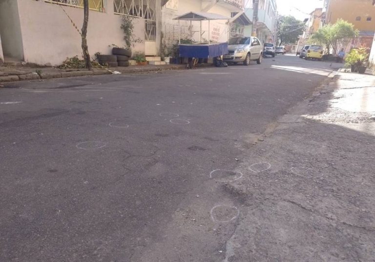 Homem é morto com mais de 15 tiros em Vitória
