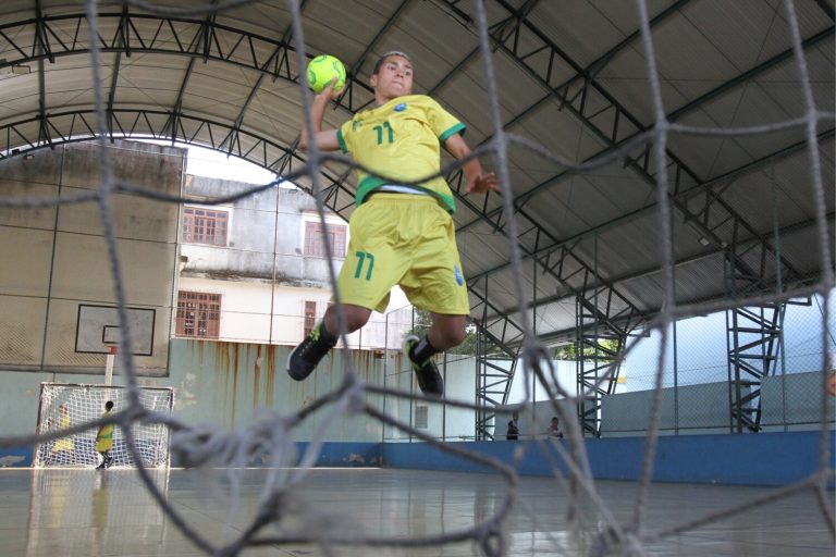 Craques no estudo e no esporte