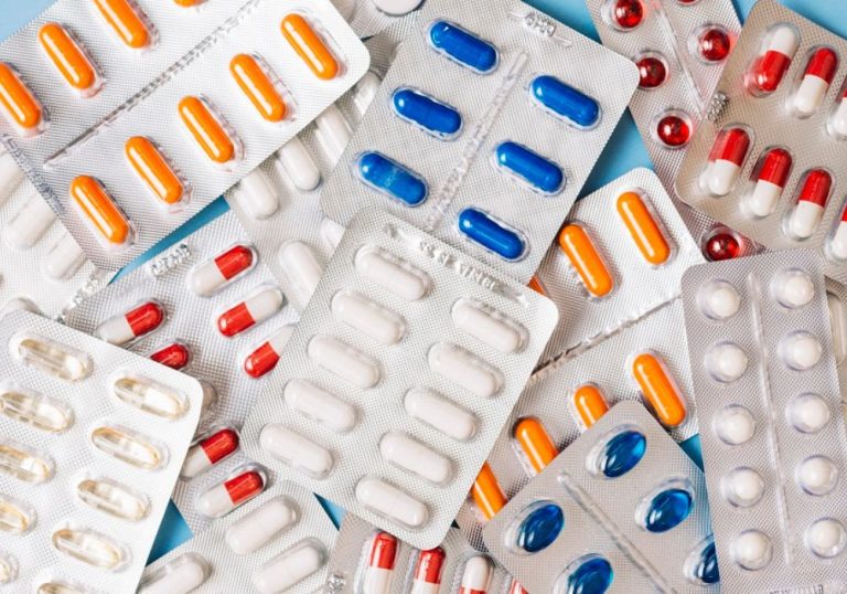 Falta de remédios para vítimas das chuvas em SP mobiliza farmacêuticas