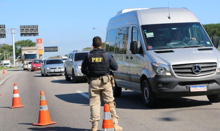 Feriado de Carnaval registrou 73 mortes nas rodovias federais no Brasil, diz PRF