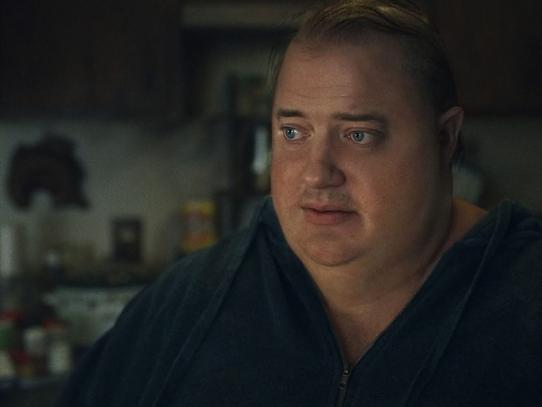 Mergulho contra a gordofobia em filme “A Baleia”