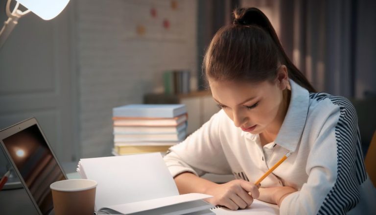 Mais de 10 mil vagas em cursos para aprender profissão no ES