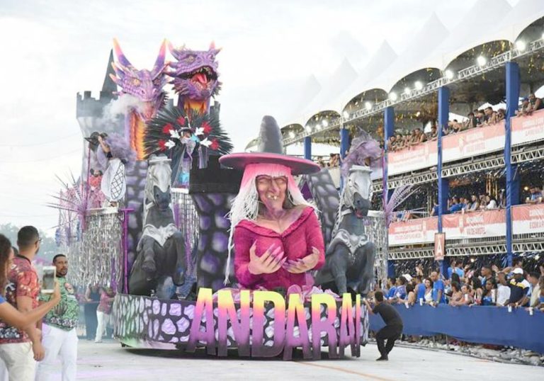 Escola de samba campeã será revelada na quarta-feira