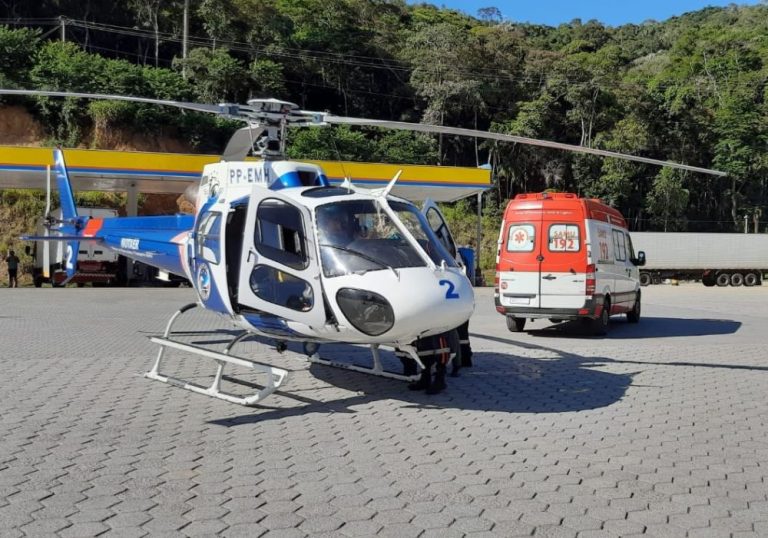 Vítima de acidente na BR-262 no ES é socorrida por helicóptero do Notaer