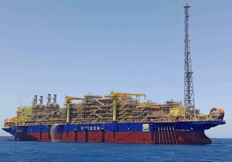 Plataforma de petróleo no ES vai abrir 2.500 vagas de emprego