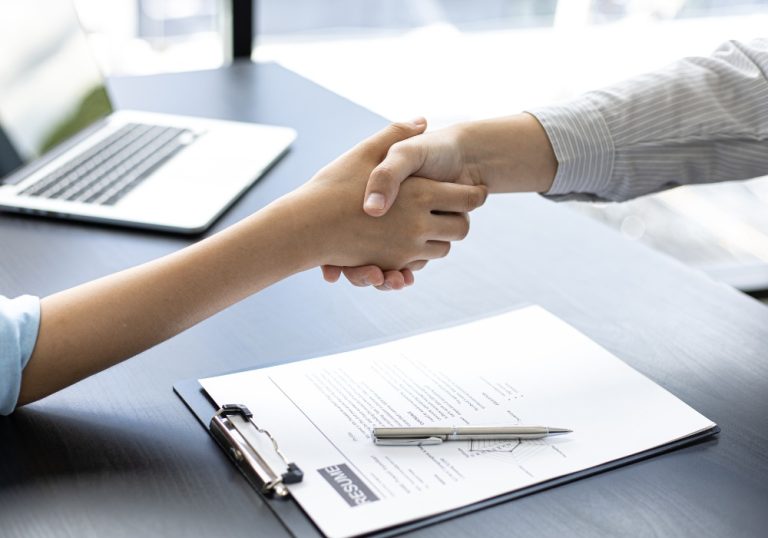 Salários de até R$ 5 mil para jovens talentos em empresas