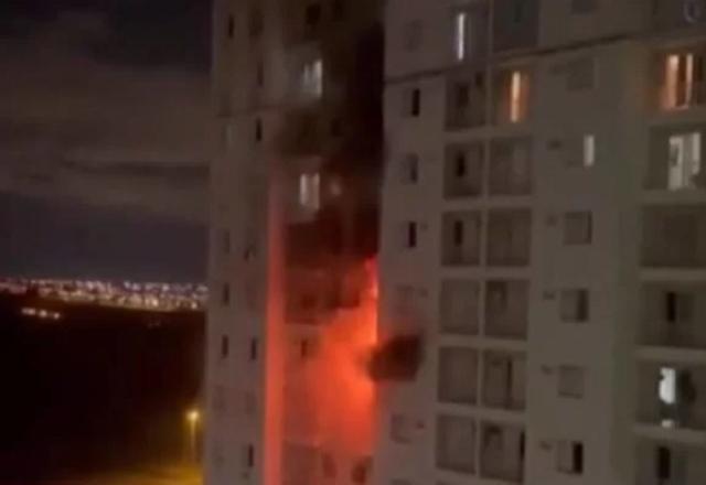 Mãe escreve carta, mata própria filha e coloca fogo em apartamento