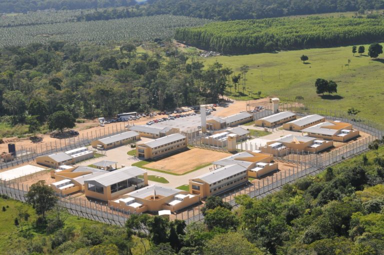 Um adolescente é preso a cada oito horas no ES
