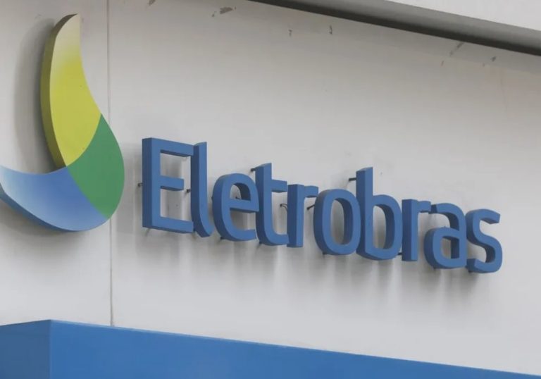 Eletrobras vai contratar mais de 800 funcionários com salários de até R$ 7 mil