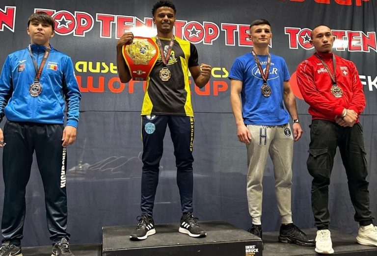 Capixaba Denis Jr é bicampeão mundial de kickboxing na Áustria