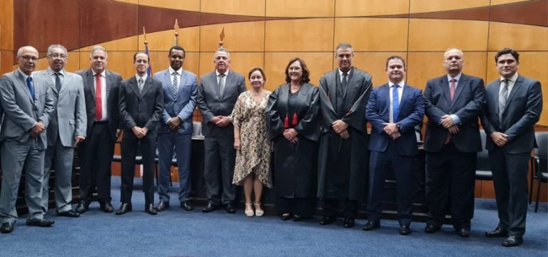 Novos juízes tomam posse como membros titulares do TRE-ES
